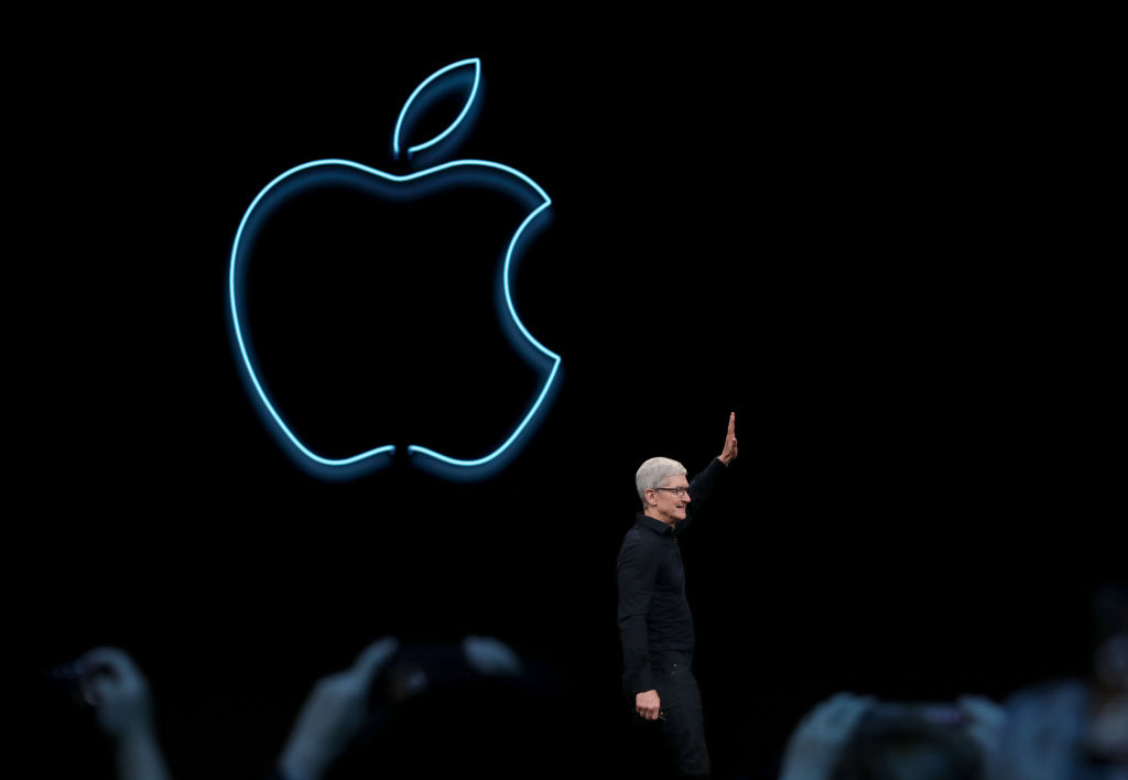 How These 2 Apple’s Weakness & Threat Might Grab Them By The…